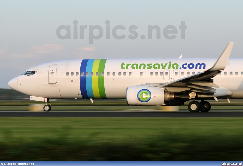 PH-HZX, Boeing 737-800, Transavia