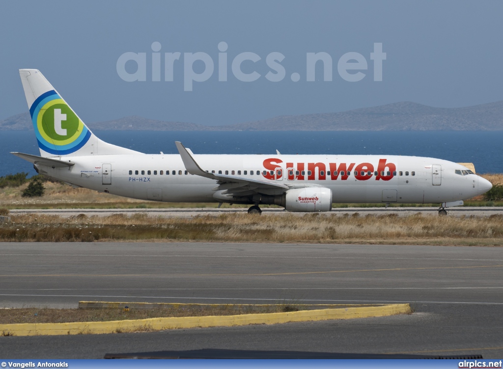 PH-HZX, Boeing 737-800, Transavia