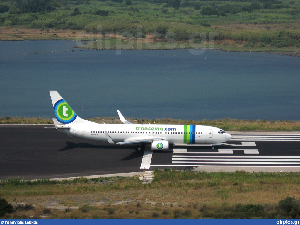 PH-HZY, Boeing 737-800, Transavia