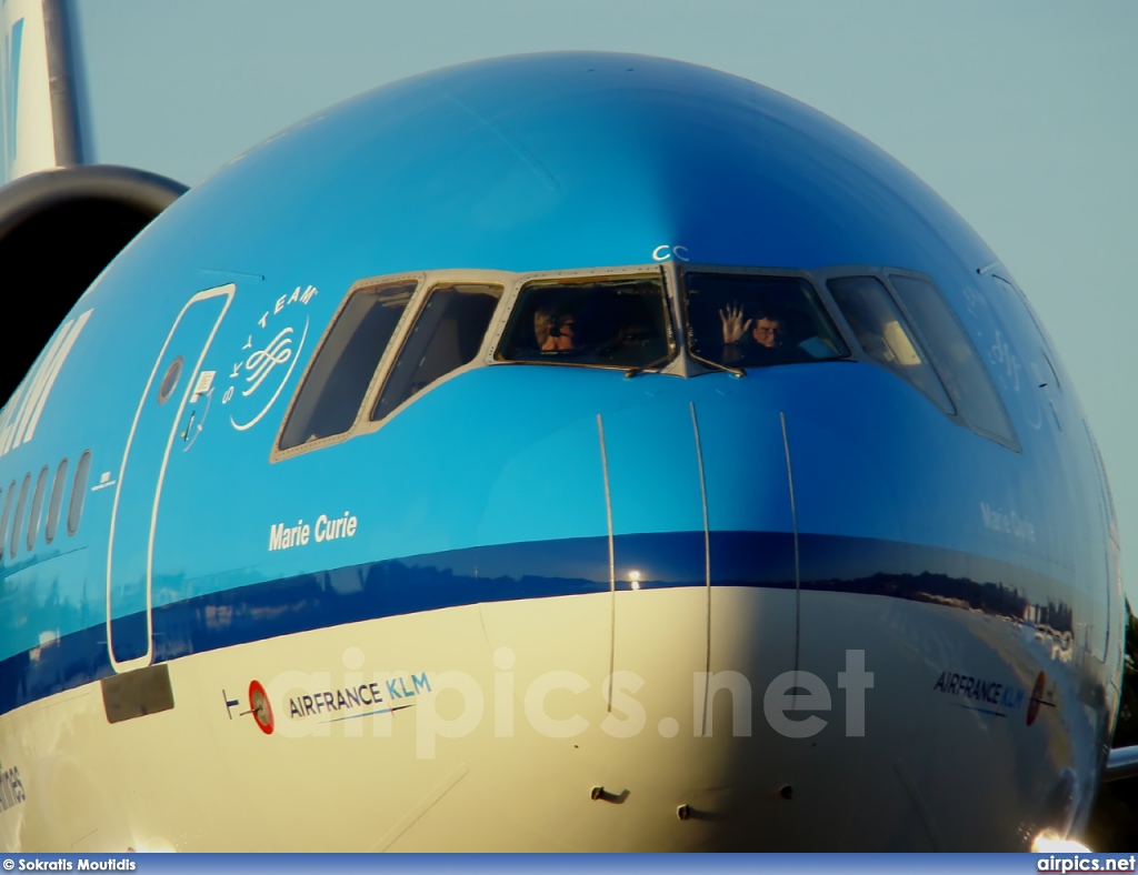 PH-KCC, McDonnell Douglas MD-11, KLM Royal Dutch Airlines