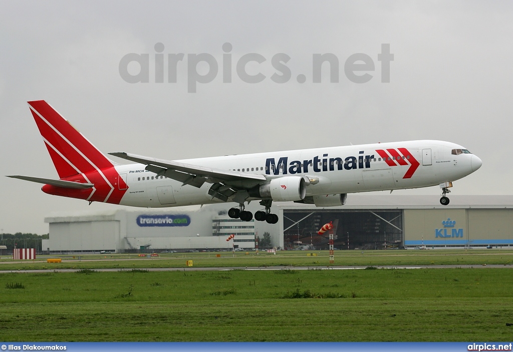 PH-MCH, Boeing 767-300ER, Martinair