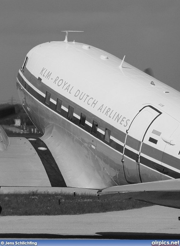 PH-PBA, Douglas C-47A Skytrain, DDA Classic Airlines