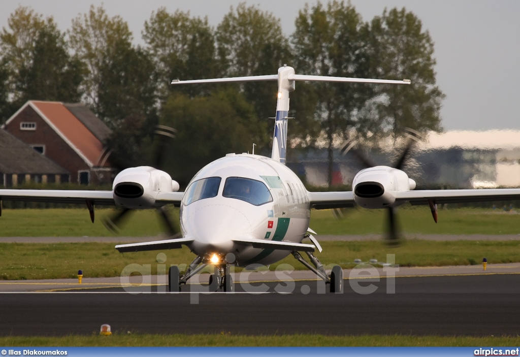 PH-TCN, Piaggio P180 Avanti, Trammel Crow Netherlands