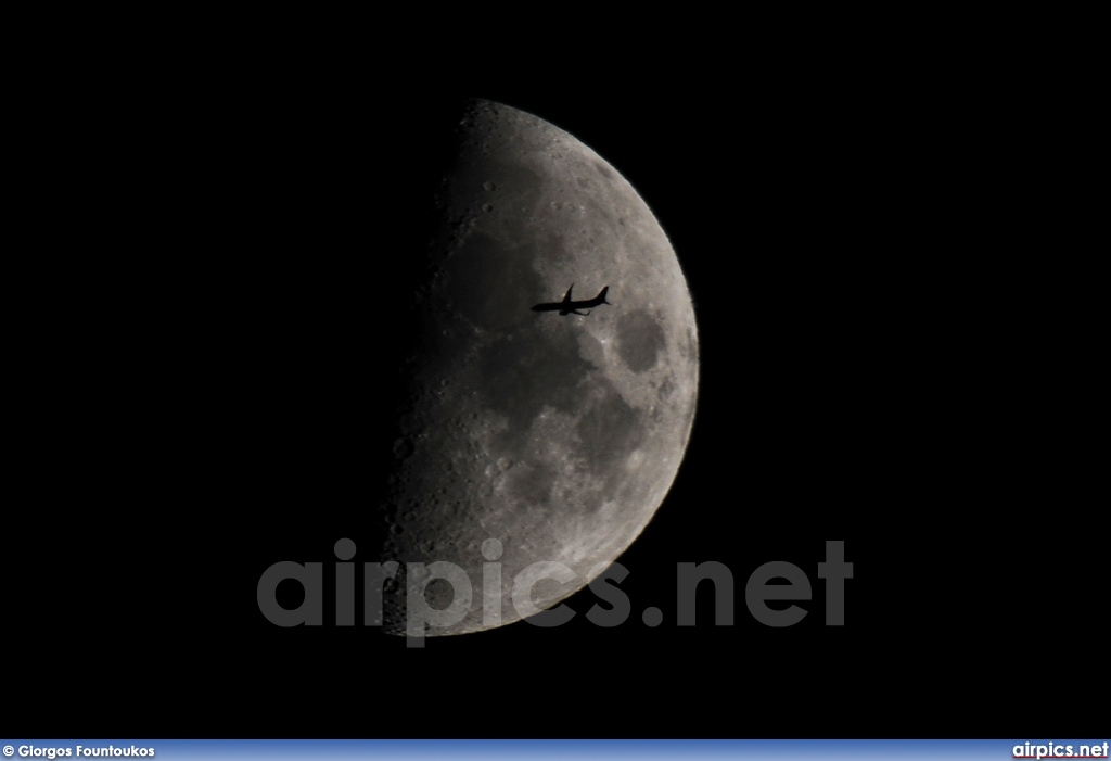 PH-TFB, Boeing 737-800, Arkefly