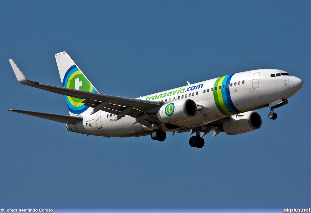 PH-XRW, Boeing 737-700, Transavia