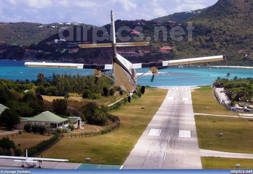 PJ-TSE, De Havilland Canada DHC-6-300 Twin Otter, Winair