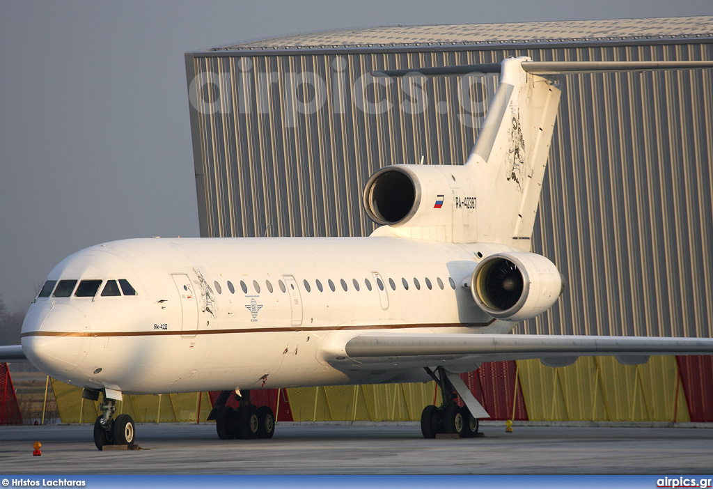 RA-42387, Yakovlev Yak-42-D, Yak Service