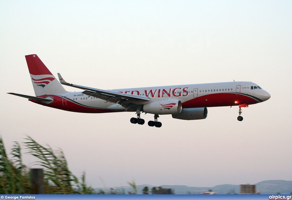 RA-64019, Tupolev Tu-204-100, Red Wings Airlines