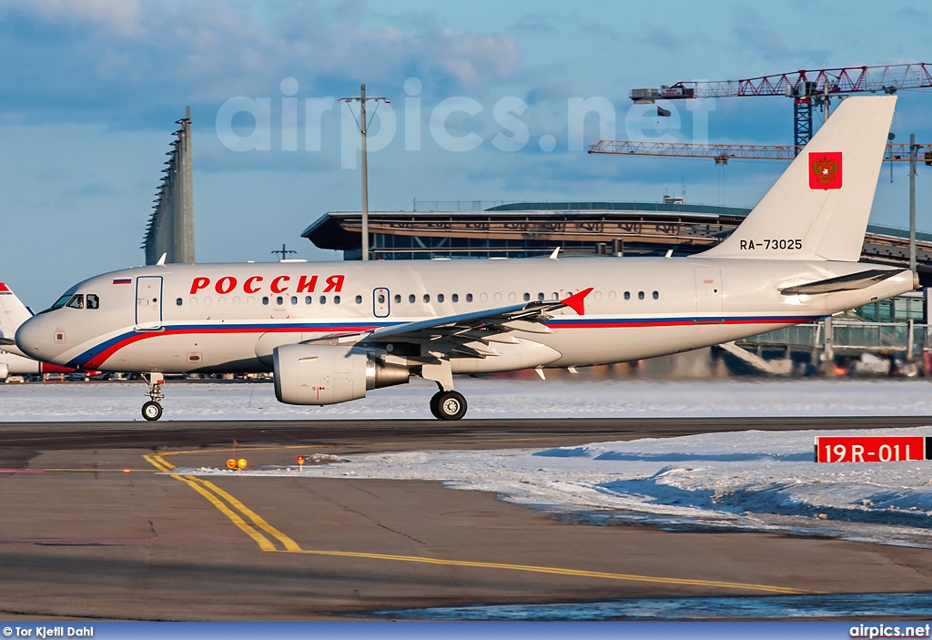 RA-73025, Airbus A319-100CJ, Rossiya Airlines