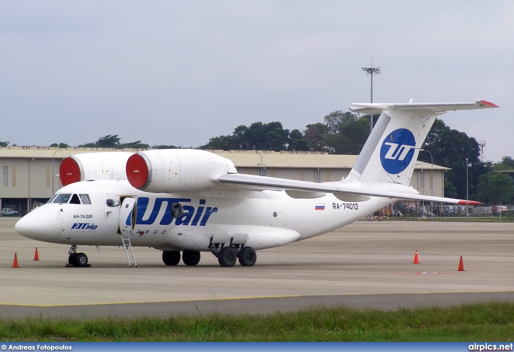 RA-74013, Antonov An-74, UTair