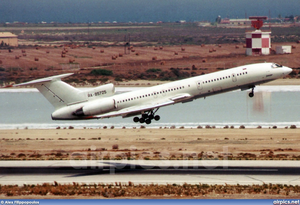 RA-85725, Tupolev Tu-154M, Untitled