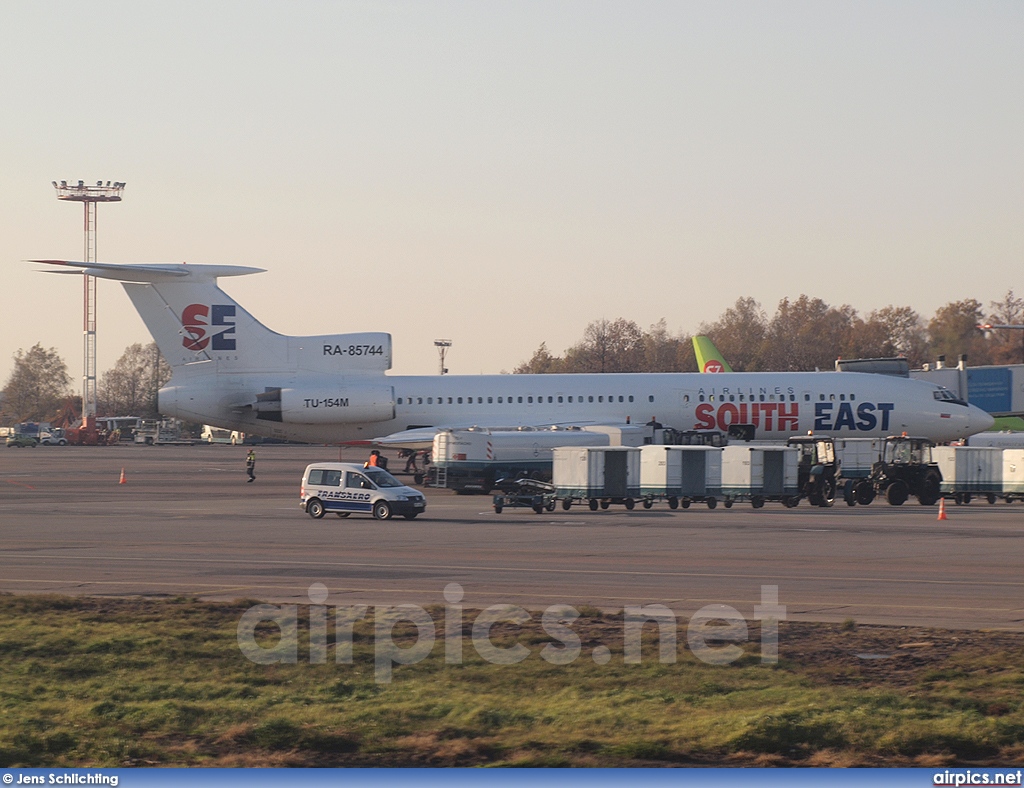 RA-85744, Tupolev Tu-154M, South East Airlines