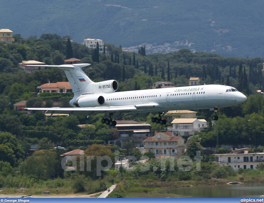 RA-85750, Tupolev Tu-154M, Omskavia