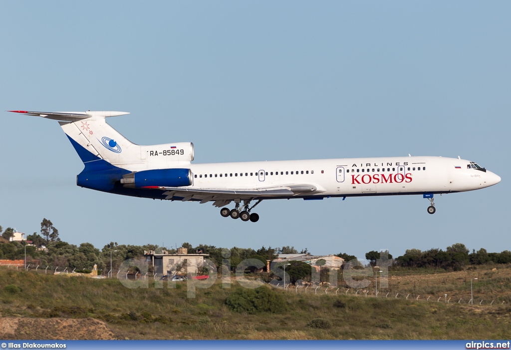 RA-85849, Tupolev Tu-154M, Kosmos Avia