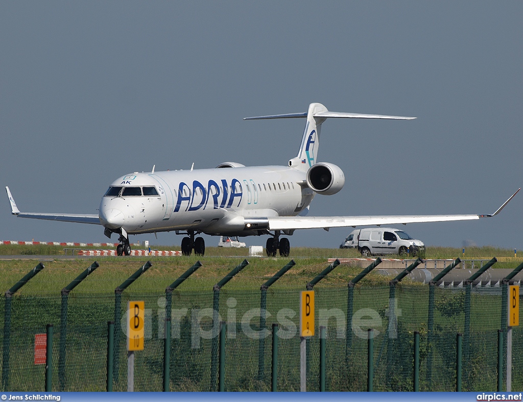 S5-AAK, Bombardier CRJ-900ER, Adria Airways