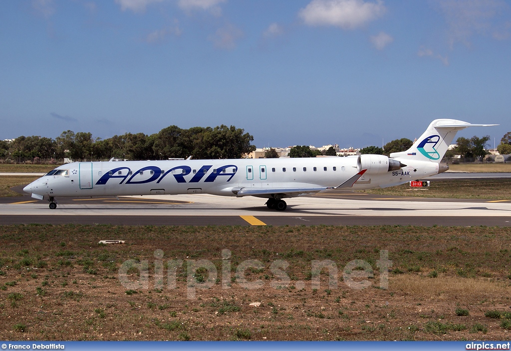 S5-AAK, Bombardier CRJ-900ER, Adria Airways