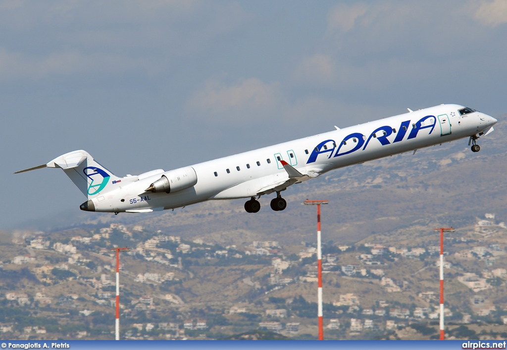 S5-AAL, Bombardier CRJ-900LR, Adria Airways