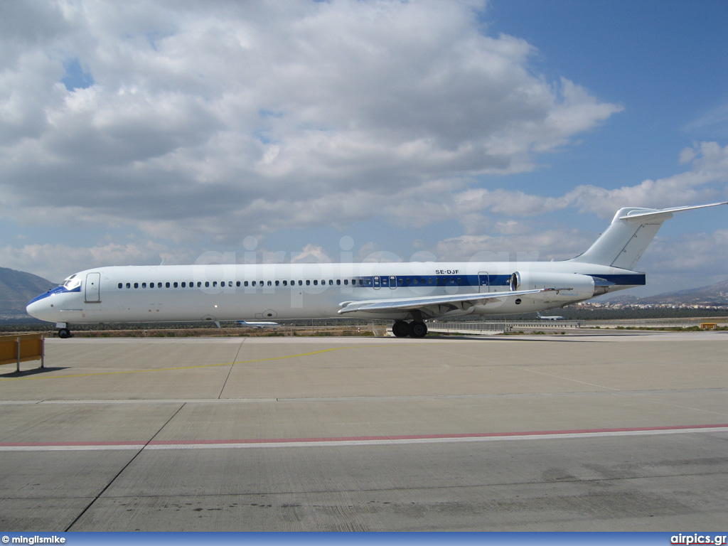 SE-DJF, McDonnell Douglas MD-83, Fly Excellent