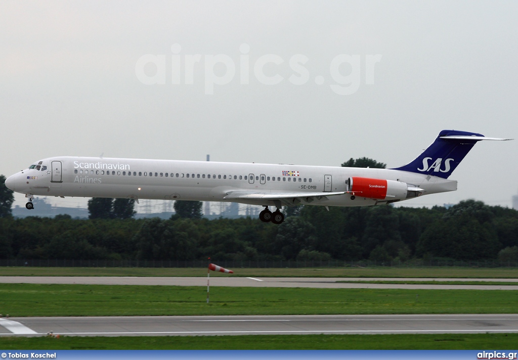 SE-DMB, McDonnell Douglas MD-81, Scandinavian Airlines System (SAS)