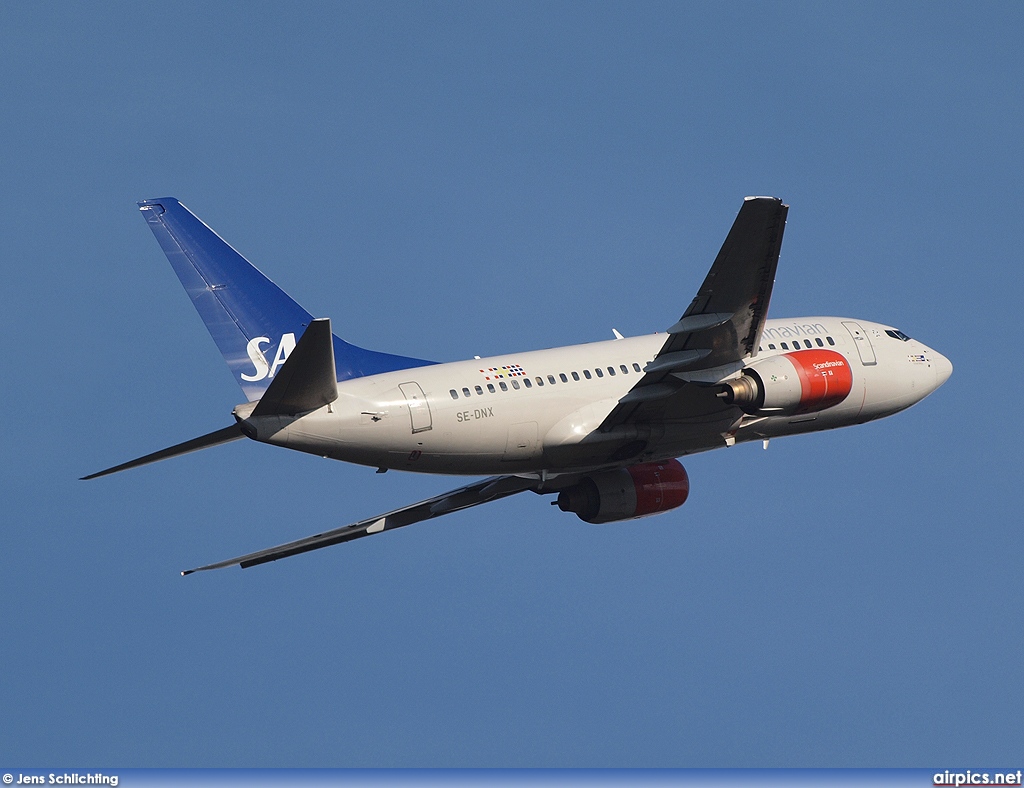 SE-DNX, Boeing 737-600, SAS Norge