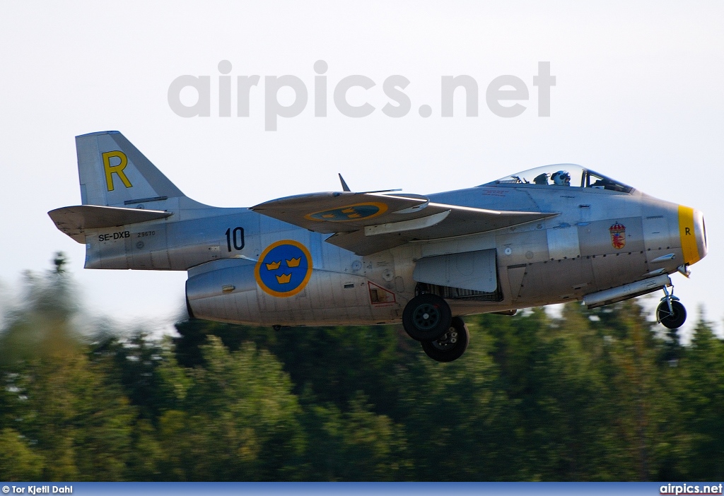 SE-DXB, Saab J-29F  Tunnan, Private