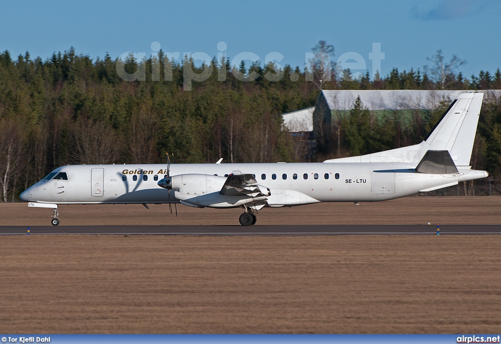 SE-LTU, Saab 2000, Golden Air