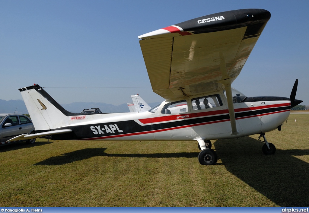 SX-APL, Cessna 172M Skyhawk, Private