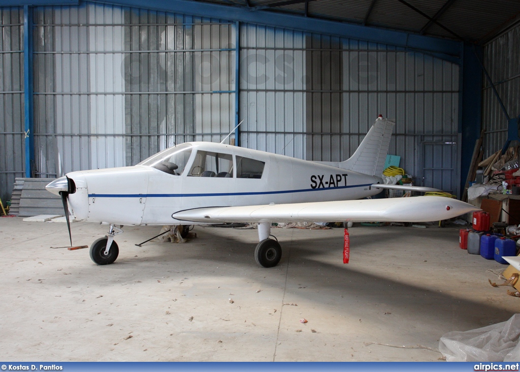 SX-APT, Piper PA-28-140 Cherokee, Private