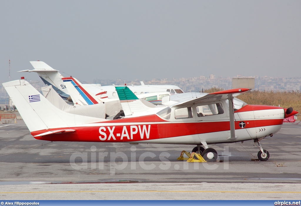 SX-APW, Cessna 182E Skylane, Private