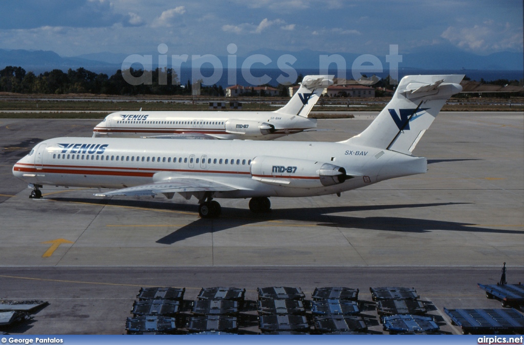 SX-BAV, McDonnell Douglas MD-87, Venus Airlines