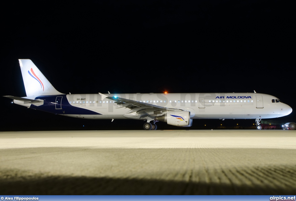 SX-BHT, Airbus A321-200, Air Moldova