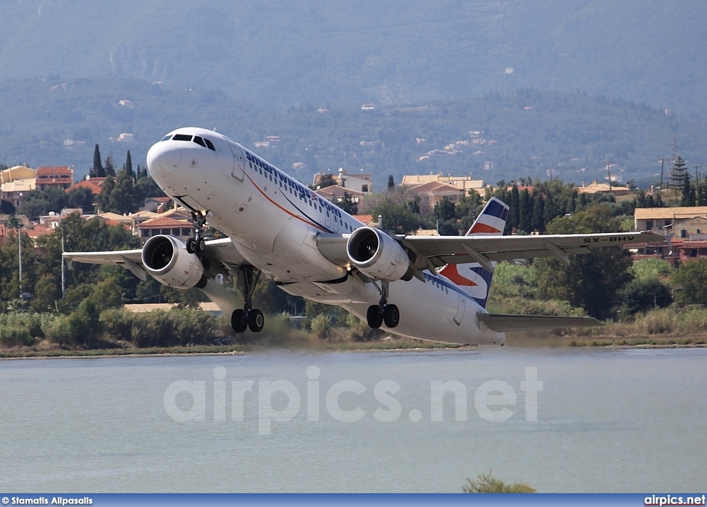 SX-BHV, Airbus A320-200, Smart Wings