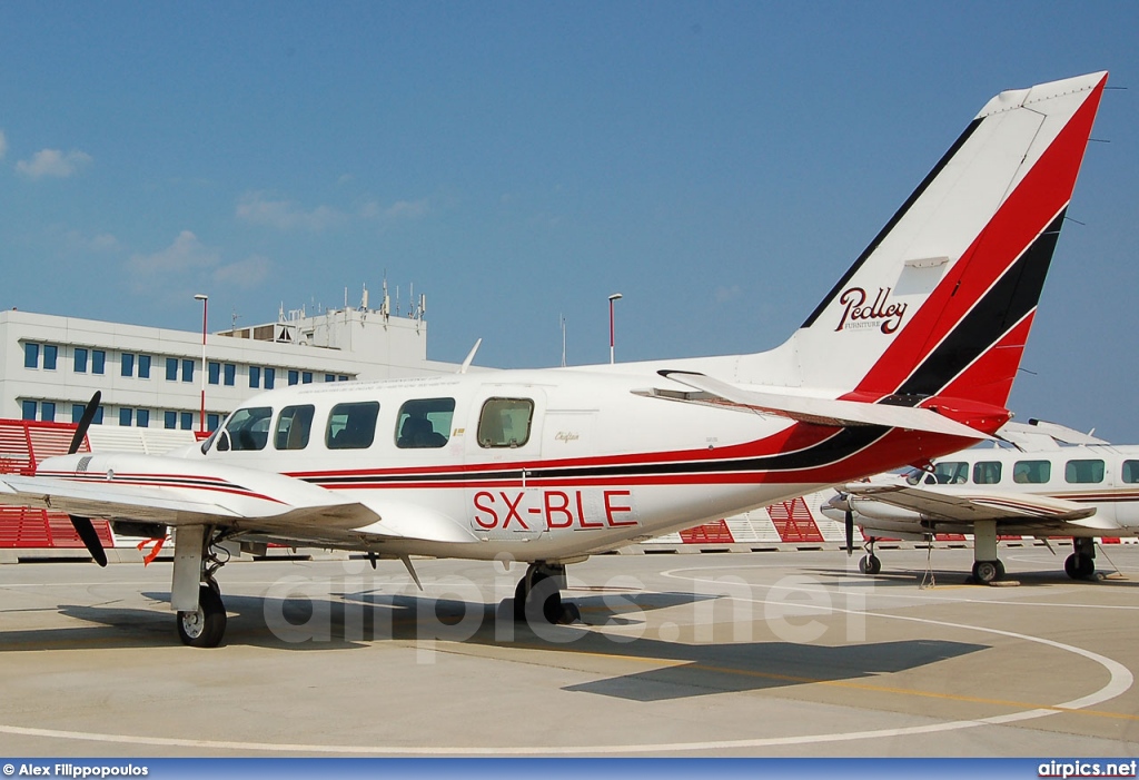 SX-BLE, Piper PA-31-350 Navajo Chieftain, Private