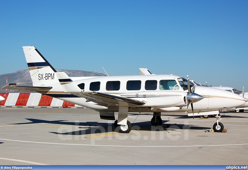 SX-BPM, Piper PA-31 Navajo Chieftain, Municipality of Paros