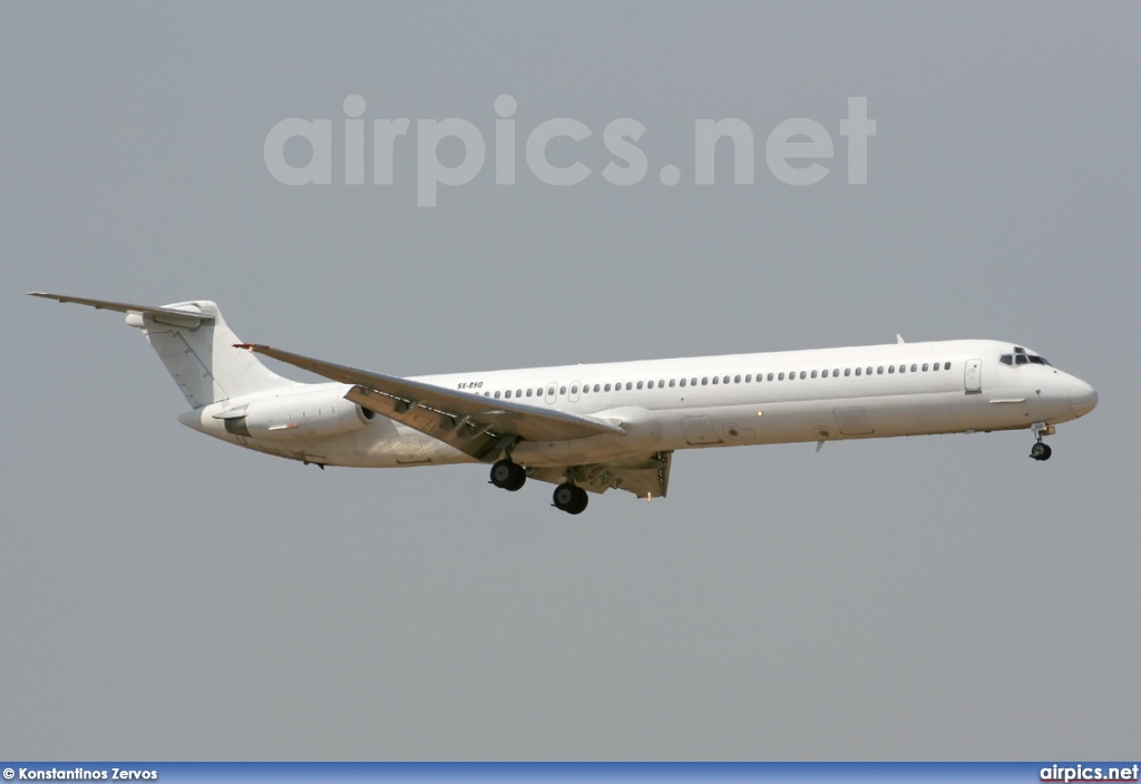 SX-BSQ, McDonnell Douglas MD-82, Sky Wings