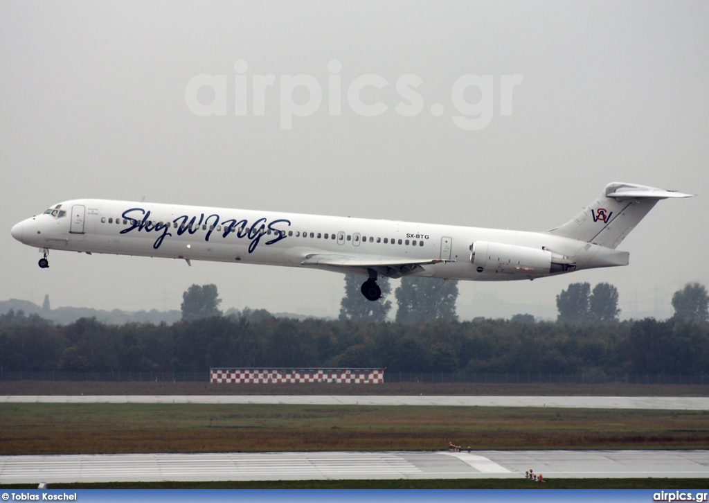 SX-BTG, McDonnell Douglas MD-83, Sky Wings