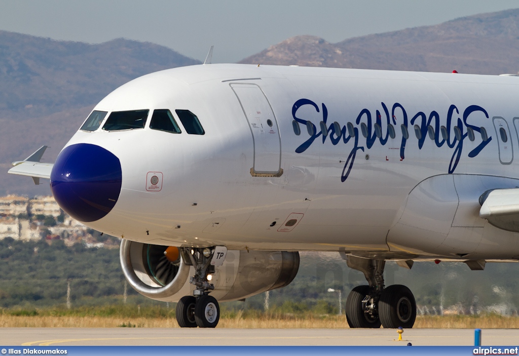 SX-BTP, Airbus A320-200, Sky Wings