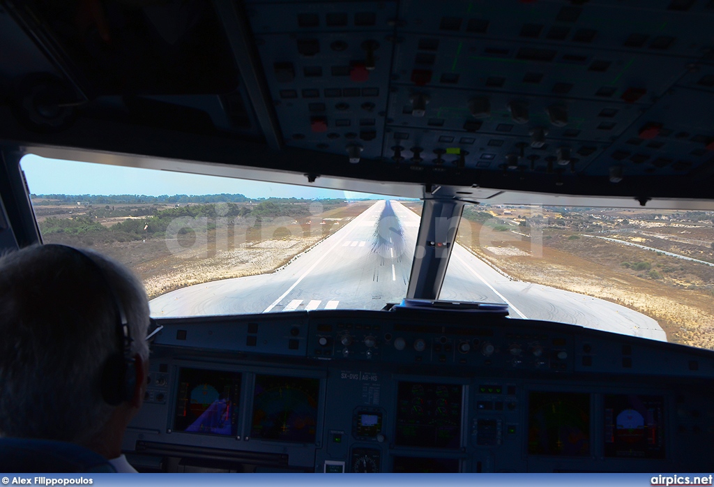 SX-DVS, Airbus A320-200, Aegean Airlines