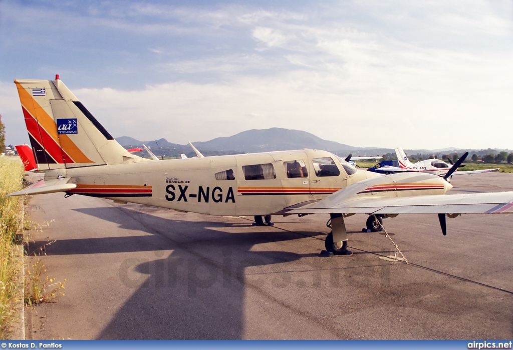 SX-NGA, Piper PA-34-200T Seneca II, Private