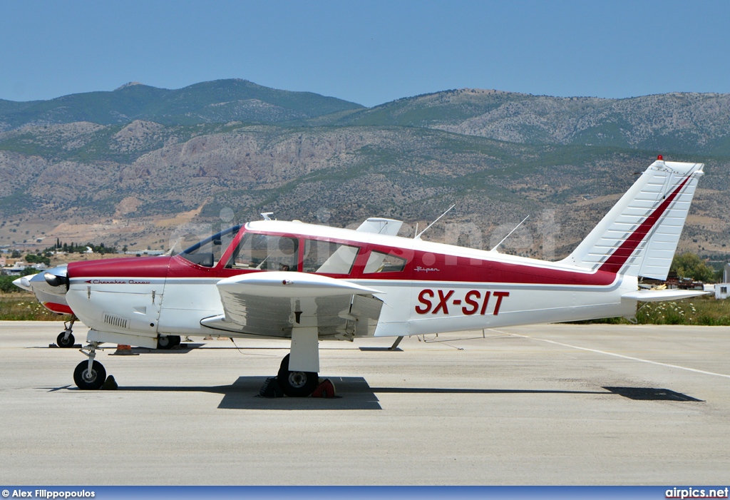 SX-SIT, Piper PA-28-R-180 Arrow, Private