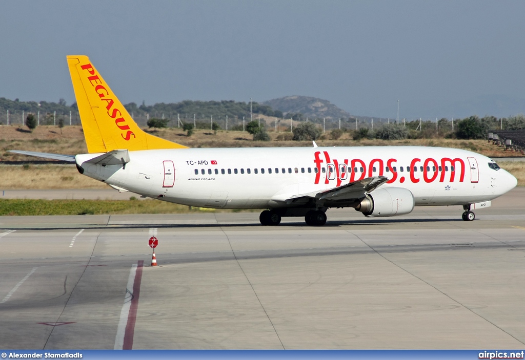 TC-APD, Boeing 737-400, Pegasus Airlines