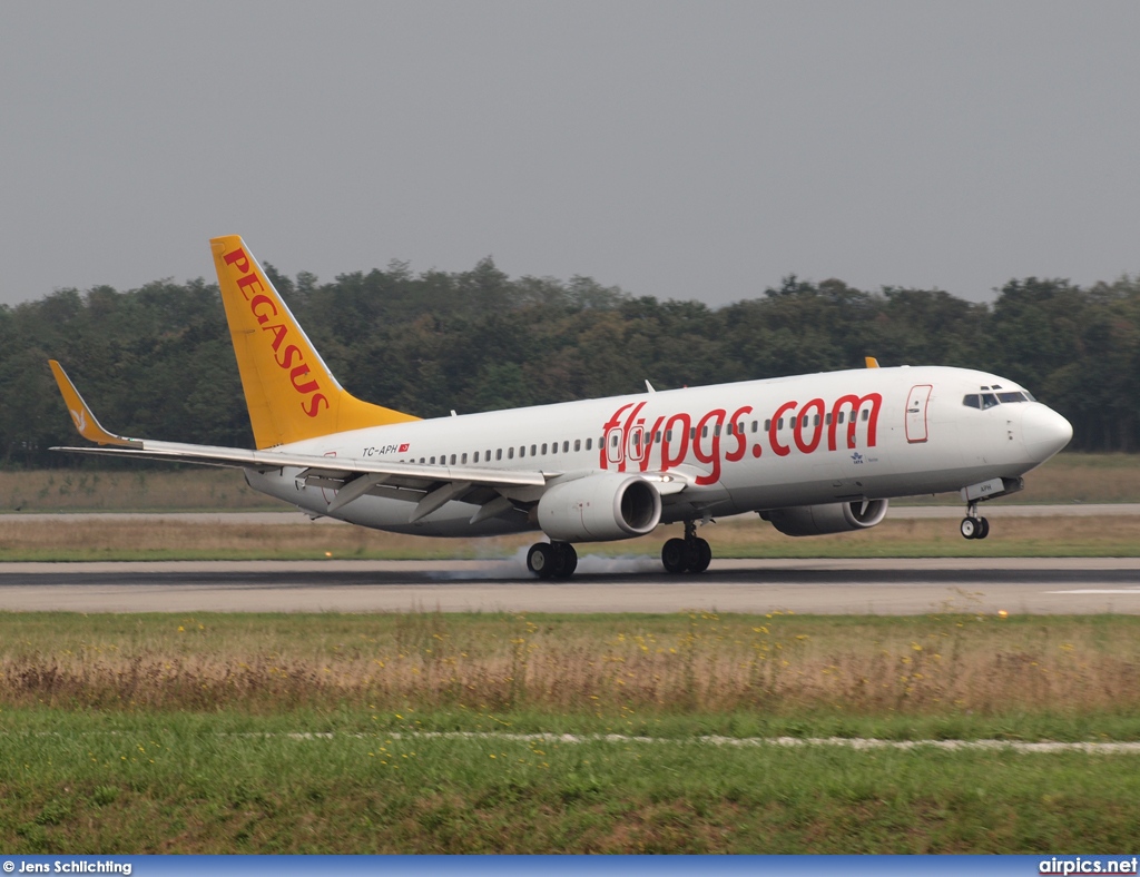 TC-APH, Boeing 737-800, Pegasus Airlines