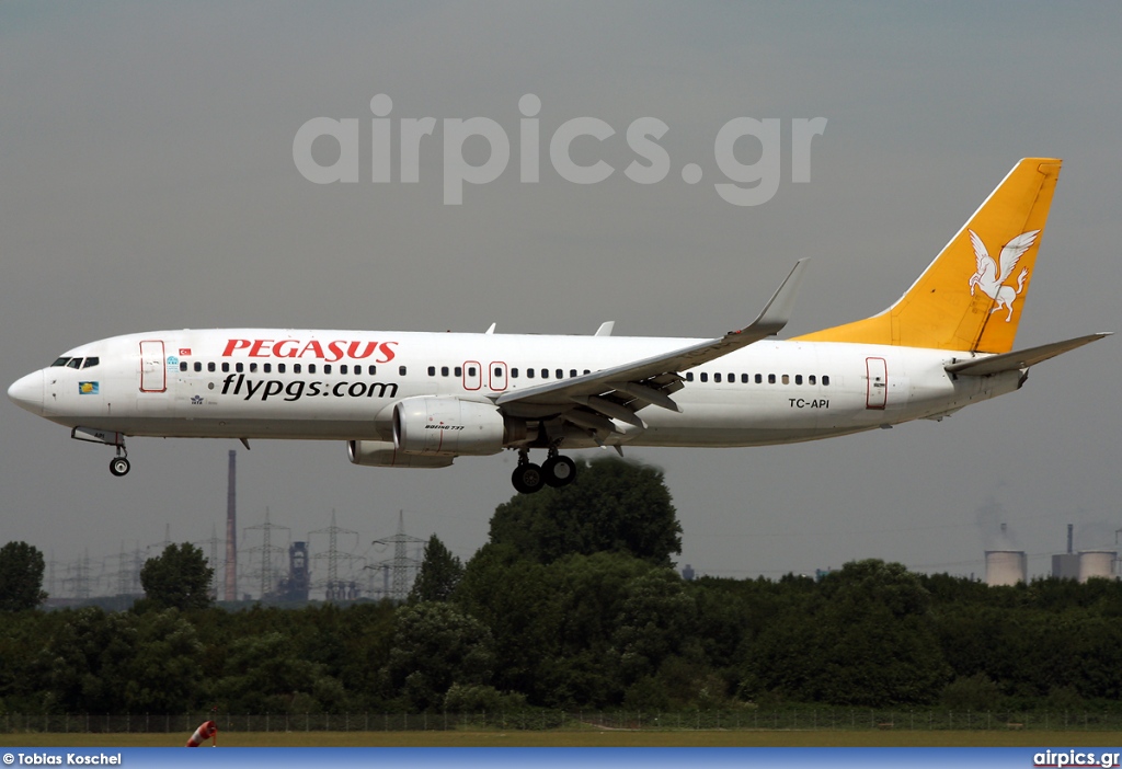 TC-API, Boeing 737-800, Pegasus Airlines