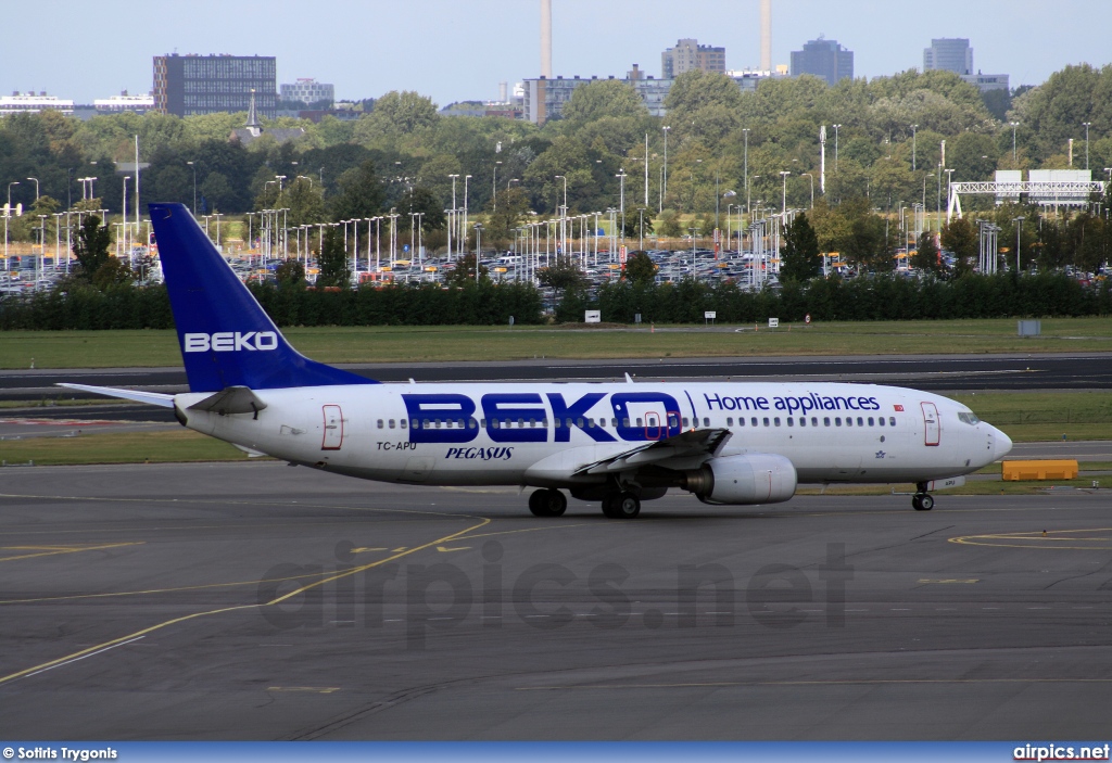 TC-APU, Boeing 737-800, Pegasus Airlines