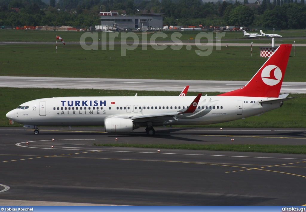 TC-JFE, Boeing 737-800, Turkish Airlines