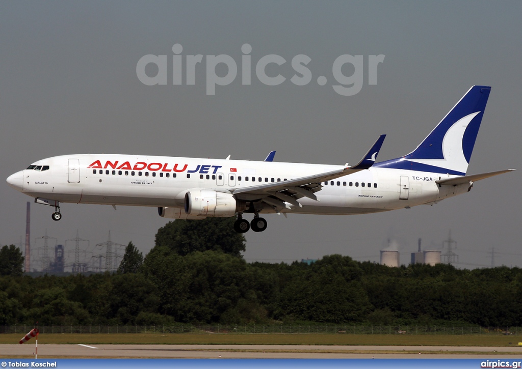 TC-JGA, Boeing 737-800, Anadolu Jet