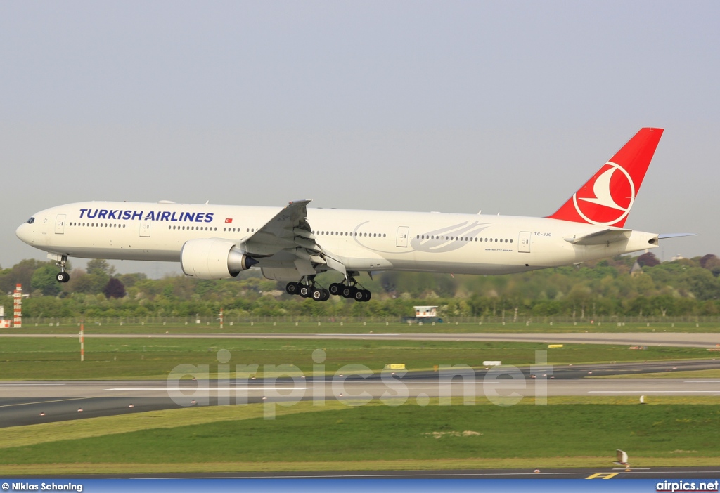 TC-JJG, Boeing 777-300ER, Turkish Airlines