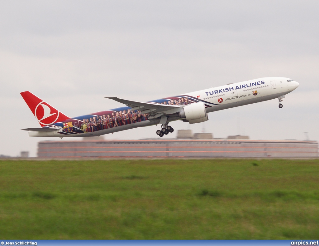 TC-JJI, Boeing 777-300ER, Turkish Airlines