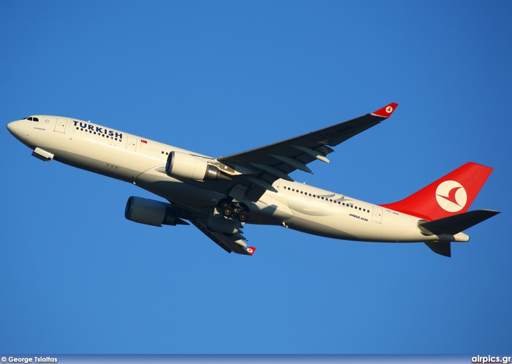 TC-JNA, Airbus A330-200, Turkish Airlines