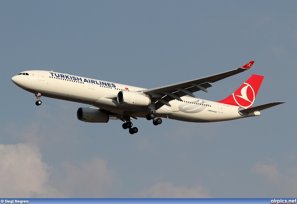 TC-JNJ, Airbus A330-300, Turkish Airlines